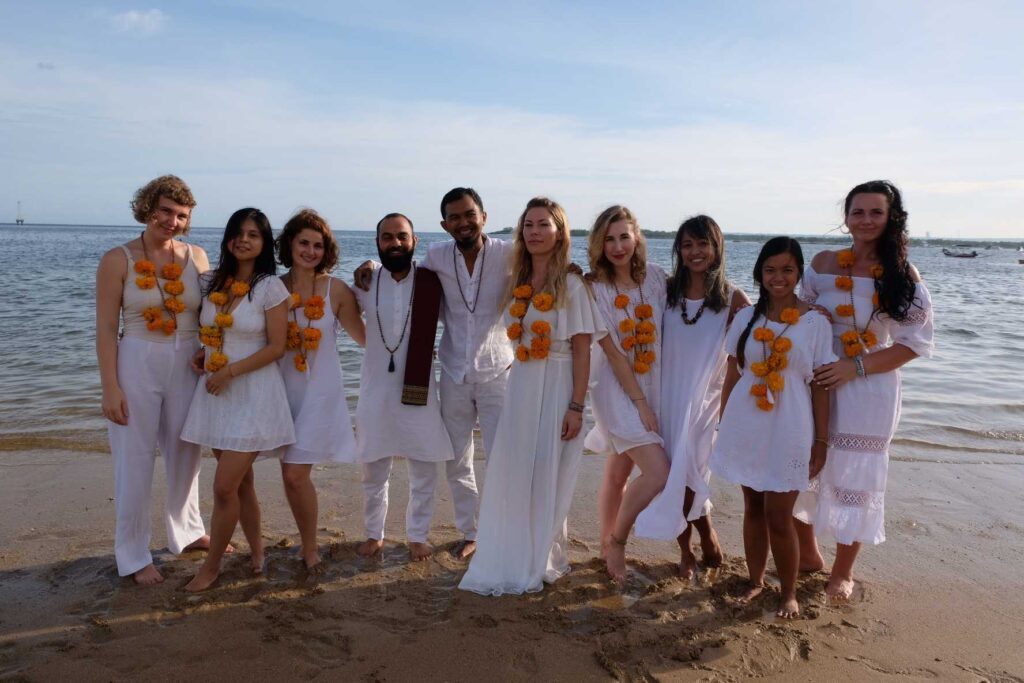 Community - Class Yoga Teacher Training Bali Power Of Now Oasis